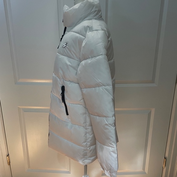 Women's Longline Sports Water Repellent Puffer Jacket from SUPERDRY - Picture 2 of 12